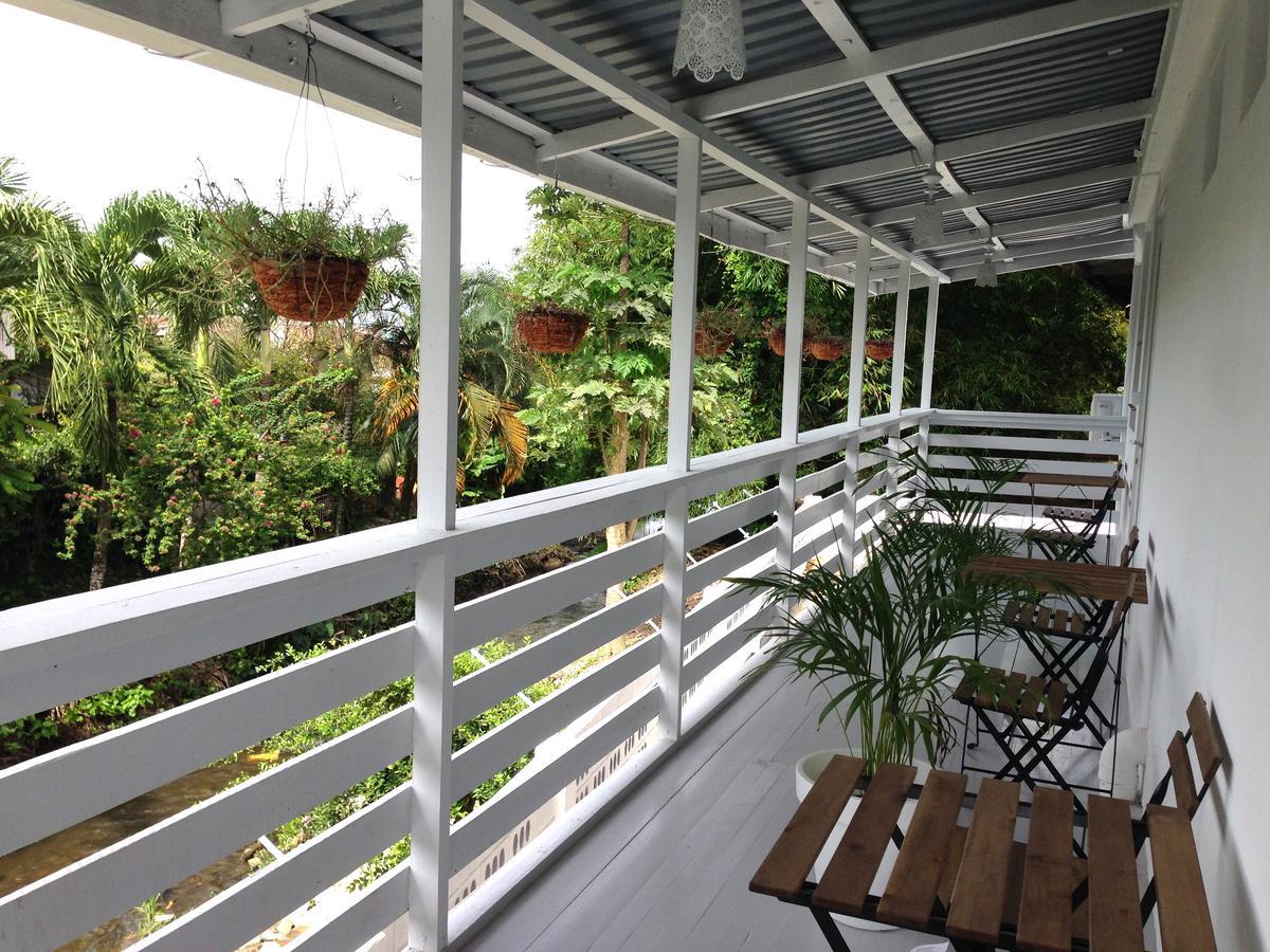 Twenty4 Hostel Paramaribo Exterior photo