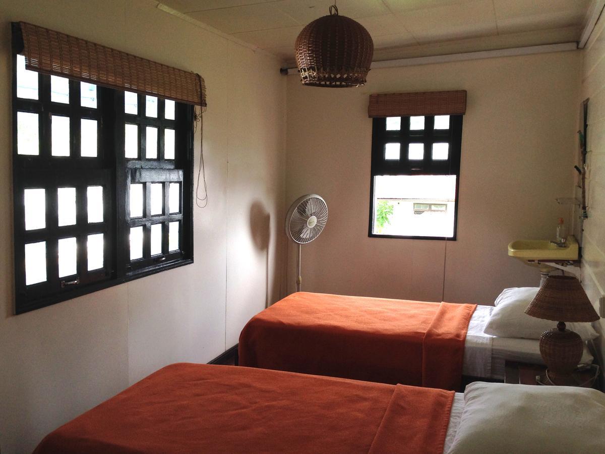 Twenty4 Hostel Paramaribo Exterior photo